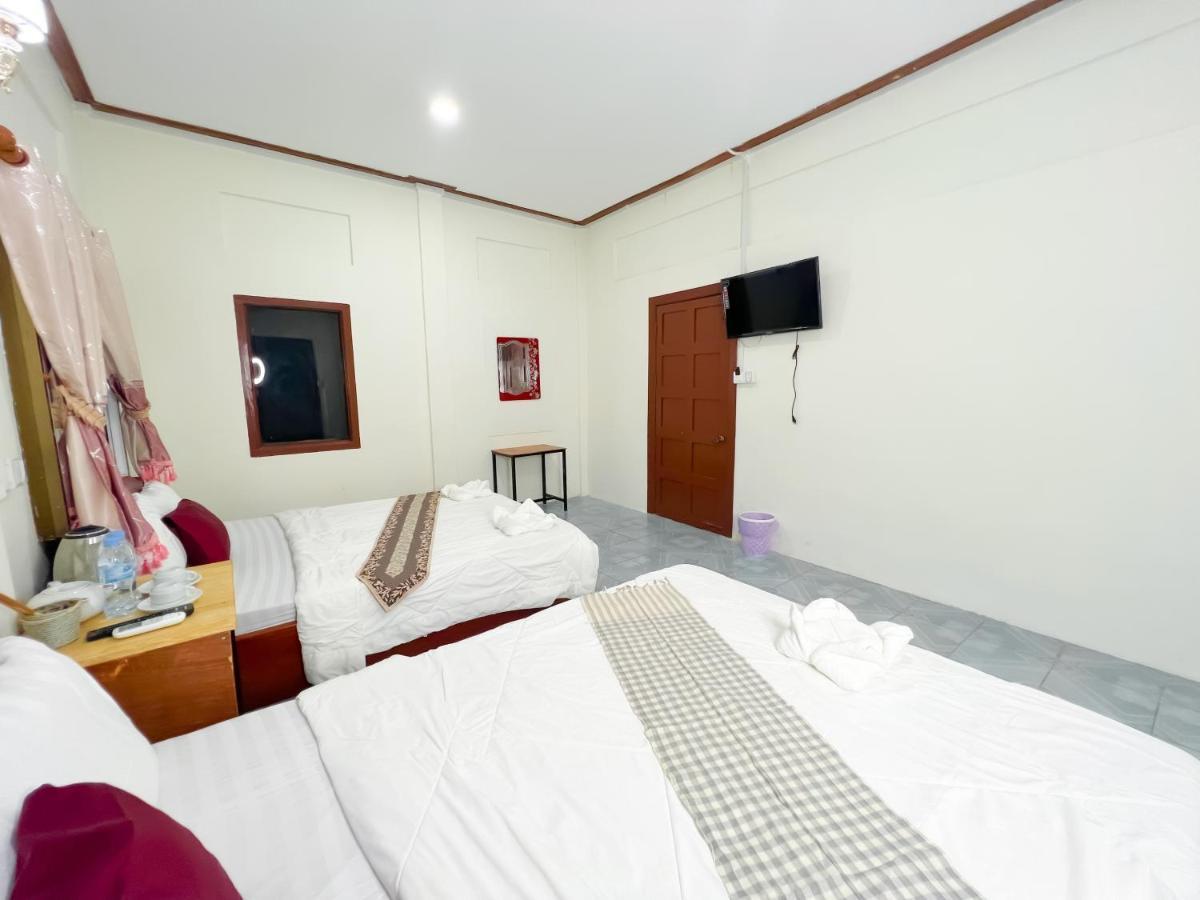Lotus Blanc Homestay Battambang Eksteriør bilde