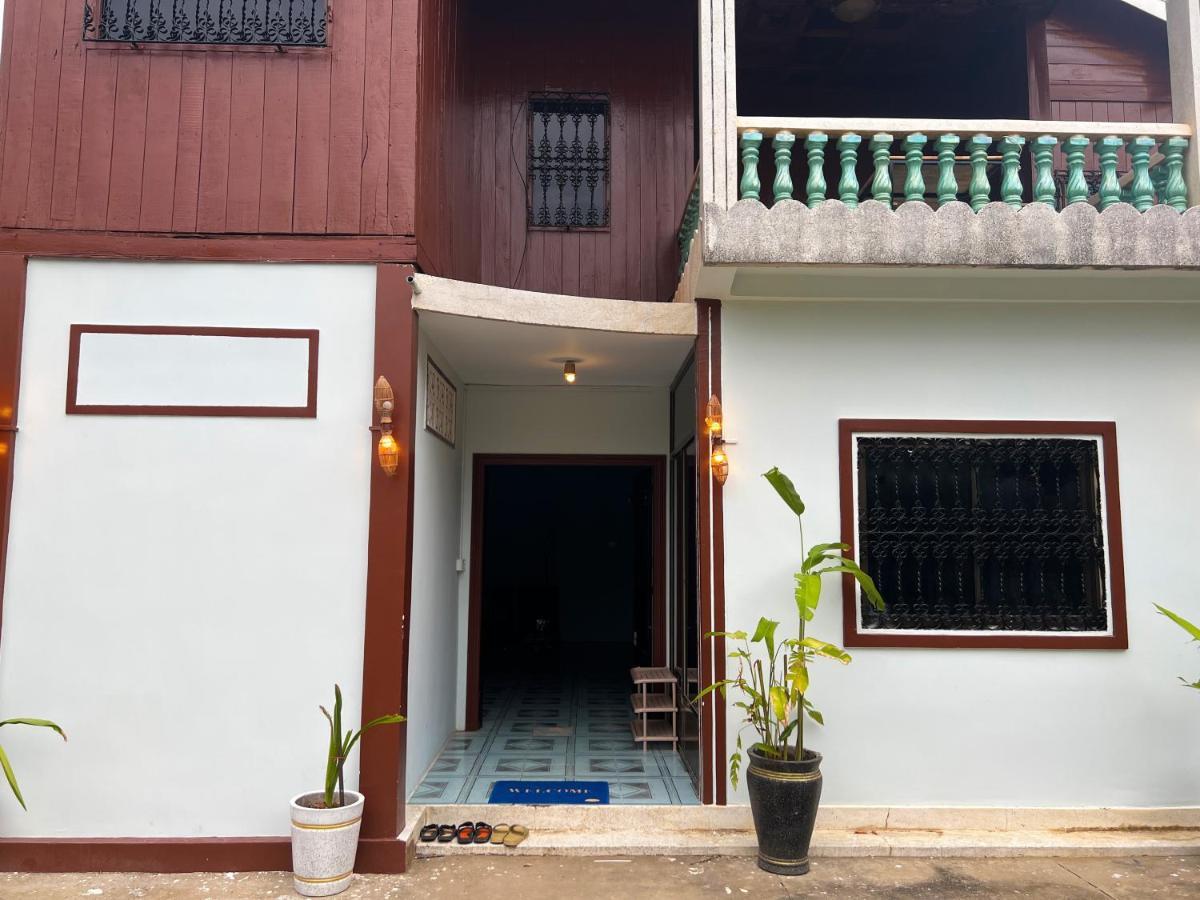 Lotus Blanc Homestay Battambang Eksteriør bilde