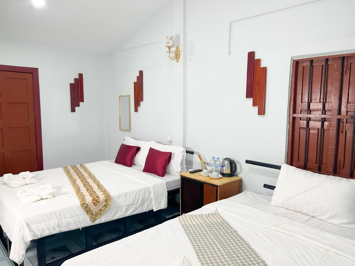 Lotus Blanc Homestay Battambang Eksteriør bilde