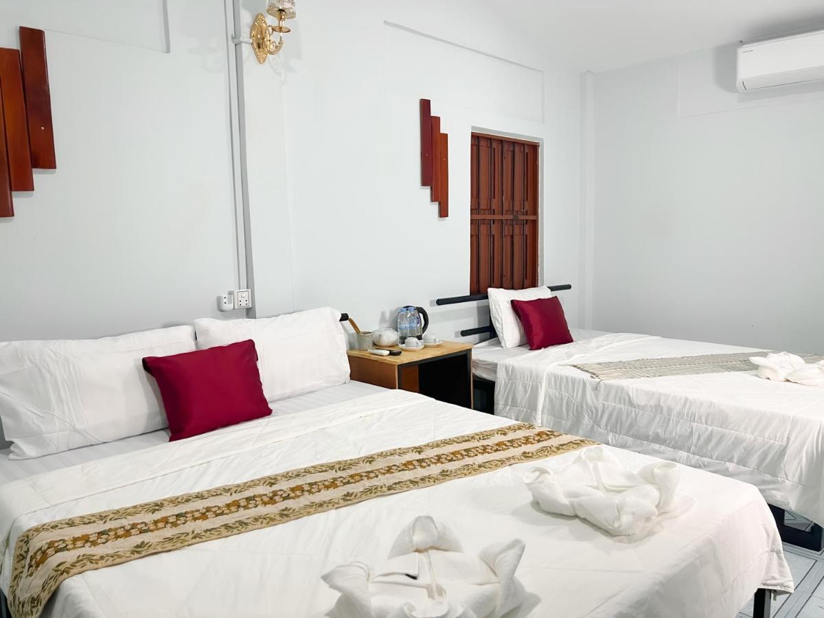 Lotus Blanc Homestay Battambang Eksteriør bilde