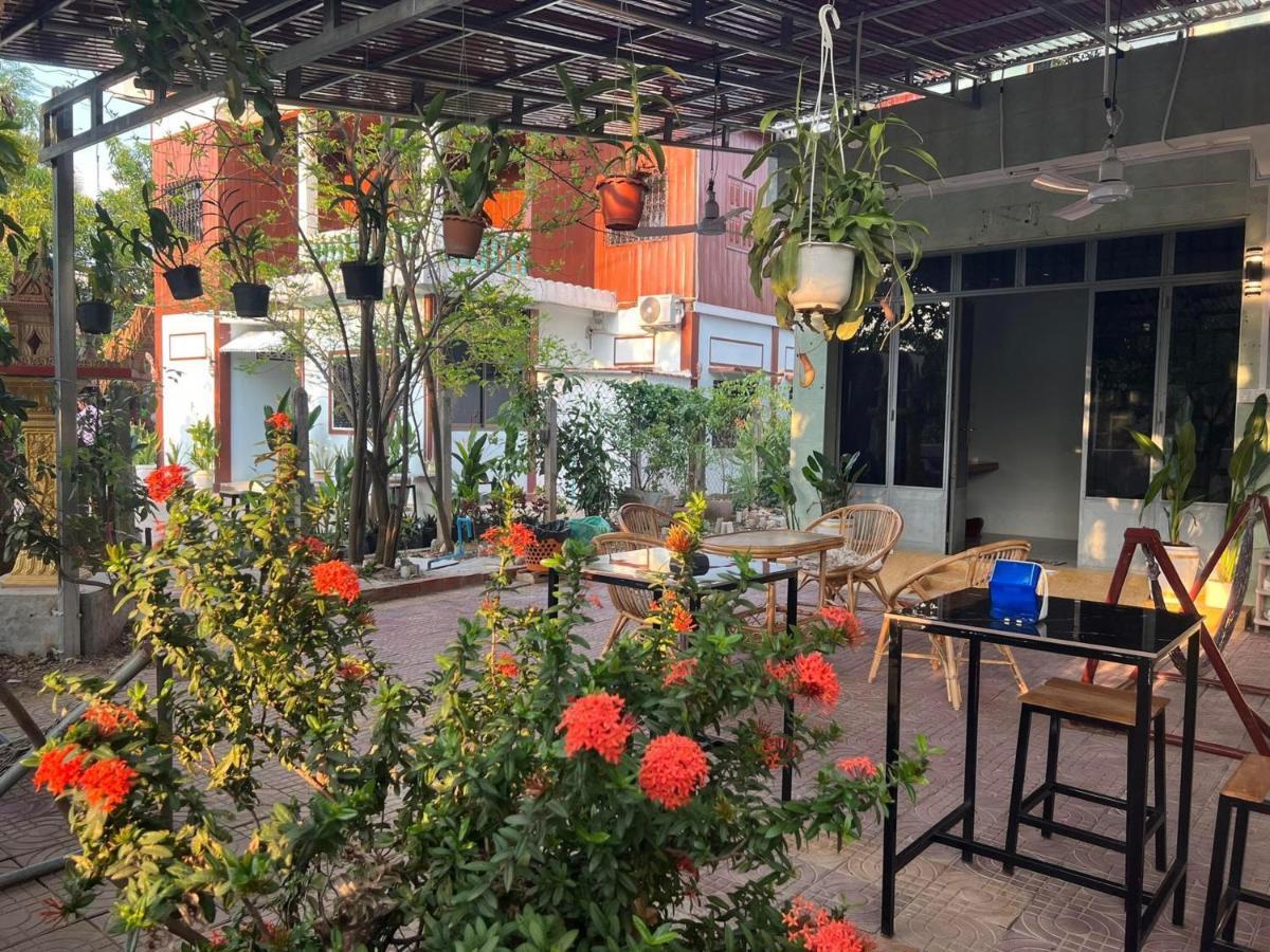 Lotus Blanc Homestay Battambang Eksteriør bilde