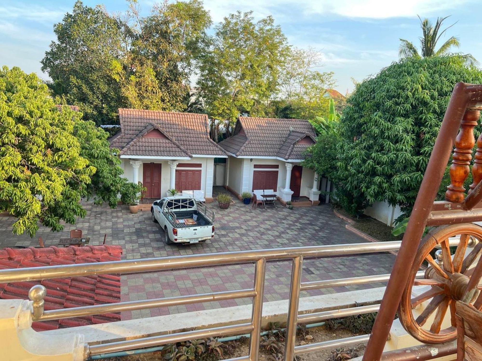 Lotus Blanc Homestay Battambang Eksteriør bilde