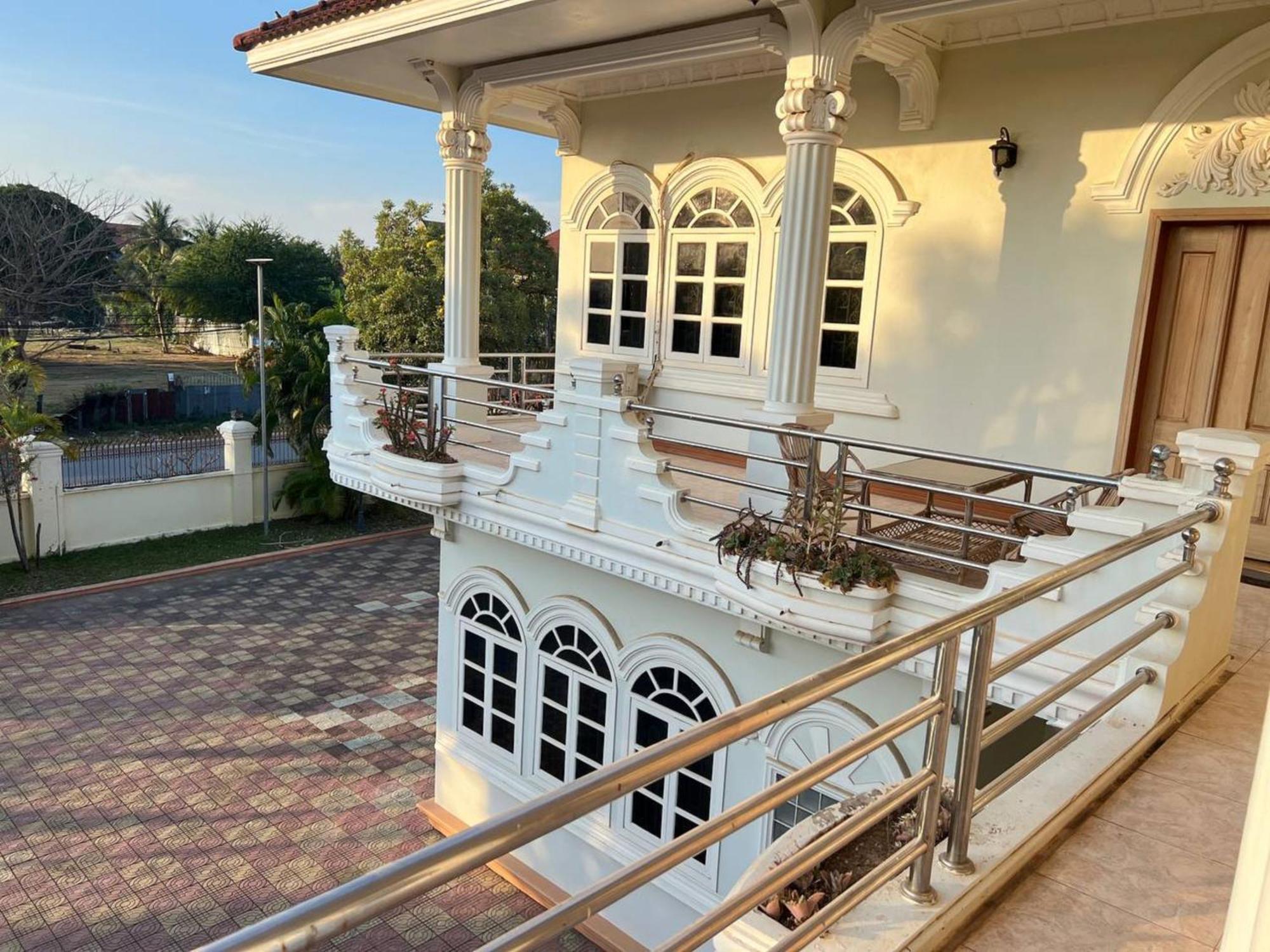 Lotus Blanc Homestay Battambang Eksteriør bilde