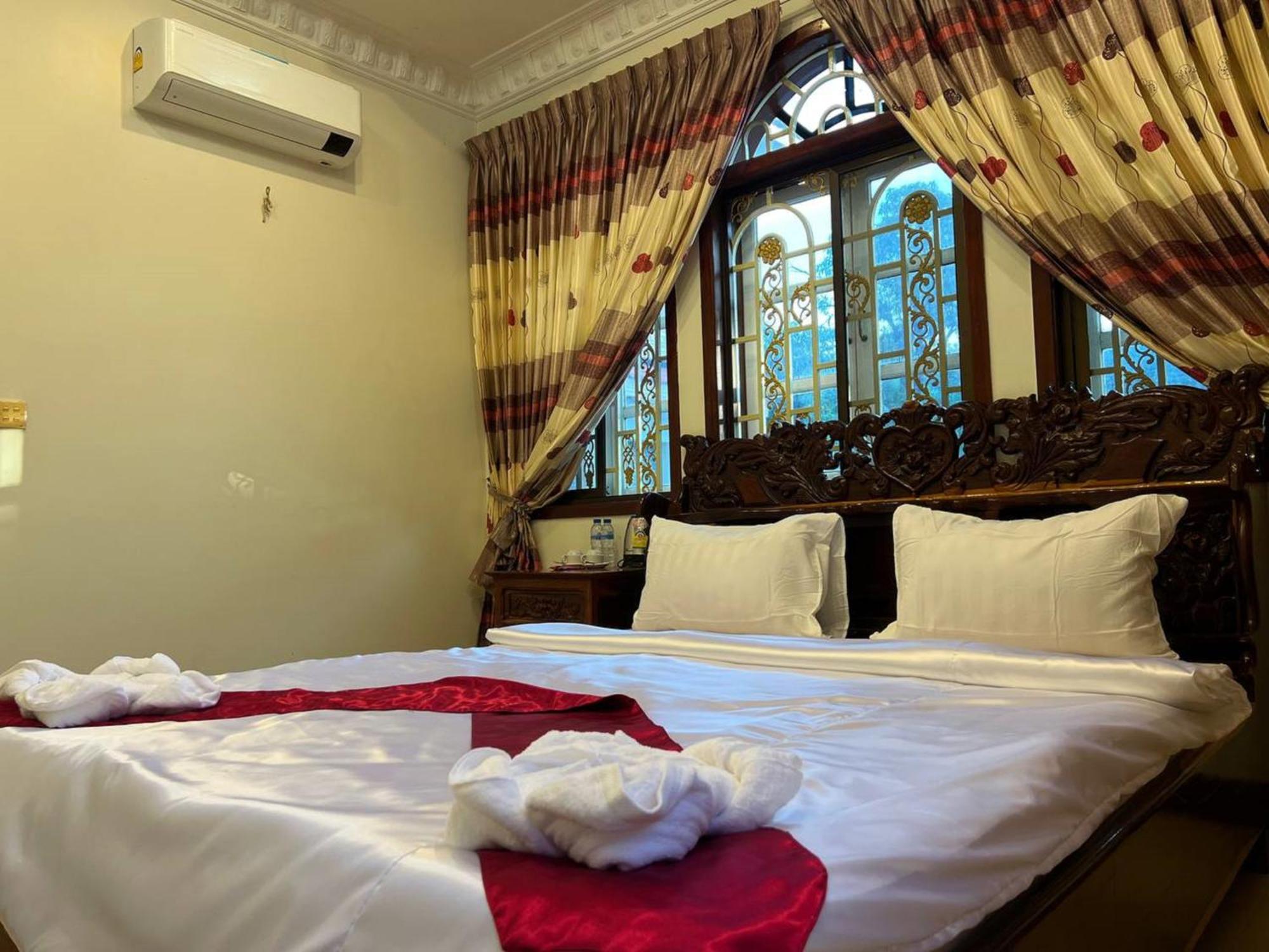 Lotus Blanc Homestay Battambang Eksteriør bilde